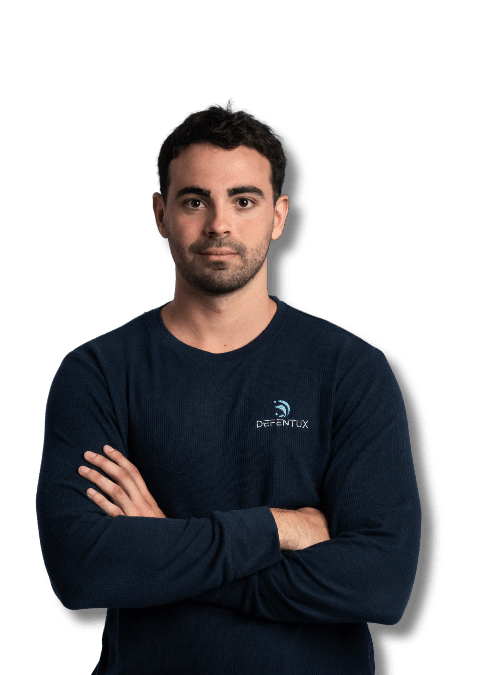 Foto frontal de Manuel Crespo, Co-Fundador y COO de Defentux, en la sección de servicios empresariales en USA.