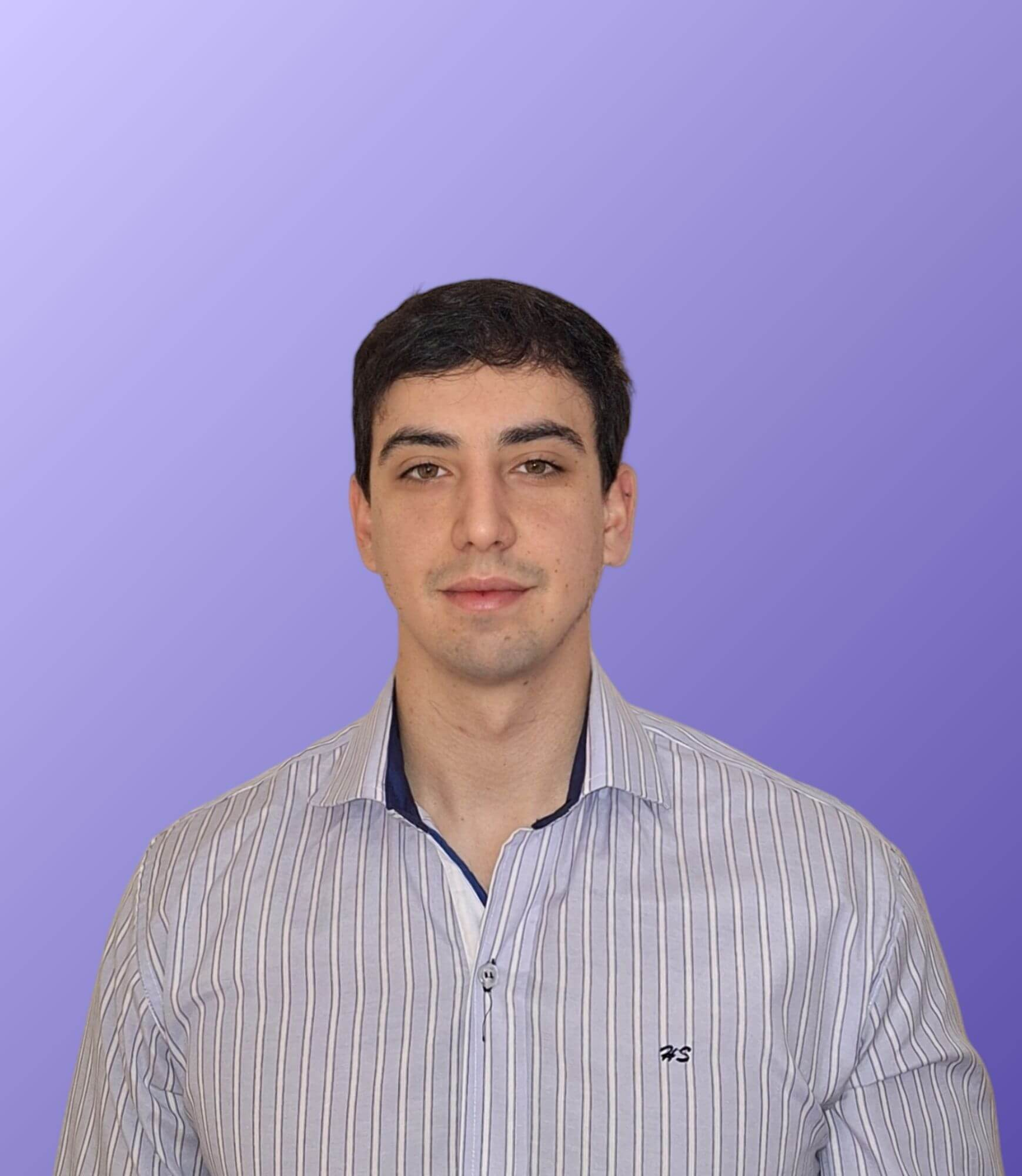 Foto de perfil de Camilo Cangaro, desarrollador full stack y abogado especializado en tecnología e inteligencia artificial.